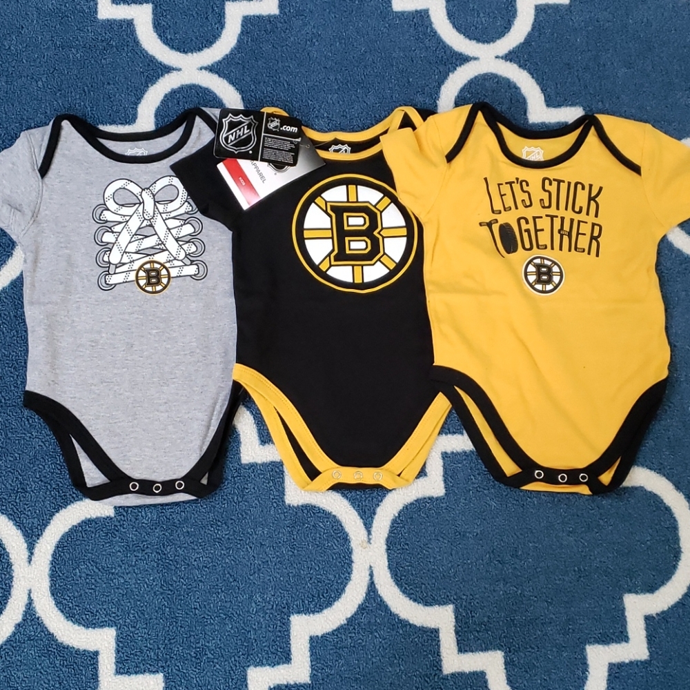 NWT NHL Boston Bruins 3 onesies 24m hockey